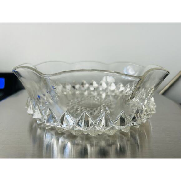 EAPG Bryce Bros Amazon Sawtooth Serving Bowl Scallop Rim Early American 1890's - Picture 1 of 16